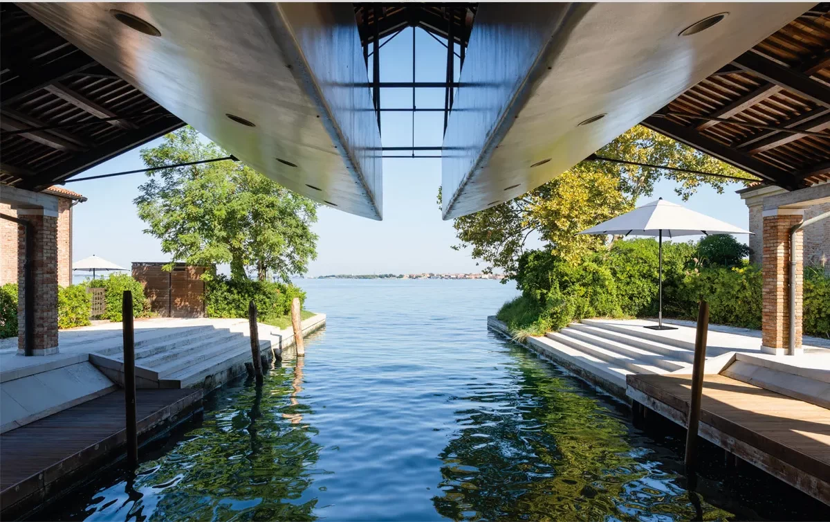 Crema Outdoor ShootingVE 6