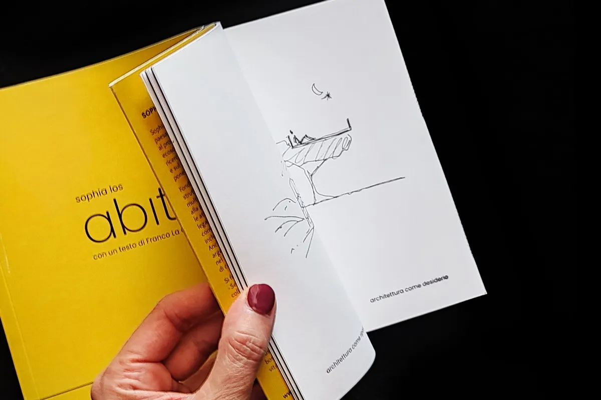 Sophia Abitoqui Hover